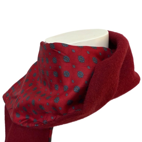 Vintage Eaton Wool & Silk Scarf – 🇨🇦 Made in Canada 🇨🇦 - Picture 4 of 8